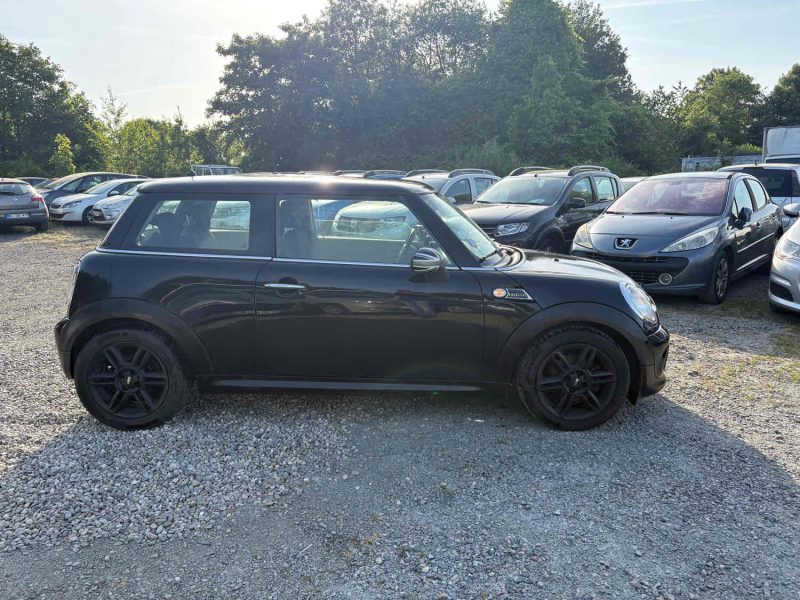 MINI MINI 2 (R56) LCI One 1.6 i 16V 75 cv 2013