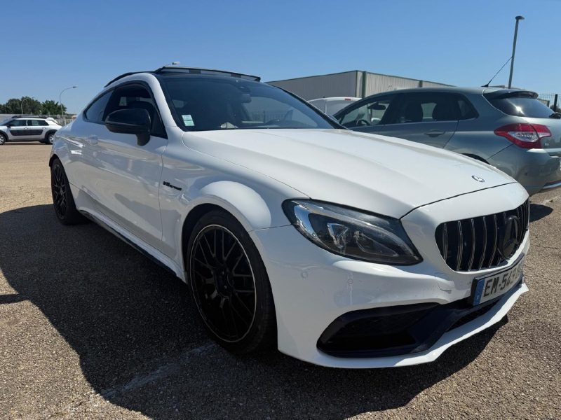 MERCEDES C63 Coupé AMG 476CH