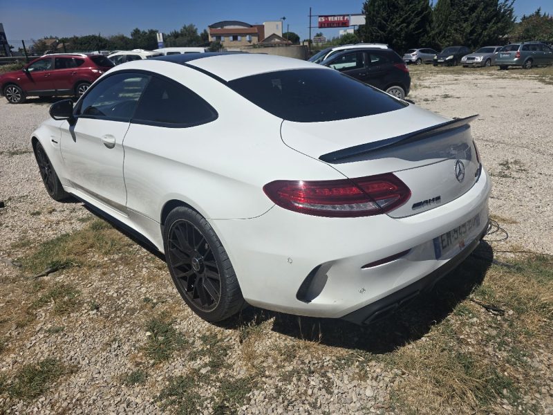MERCEDES C63 Coupé AMG 476CH
