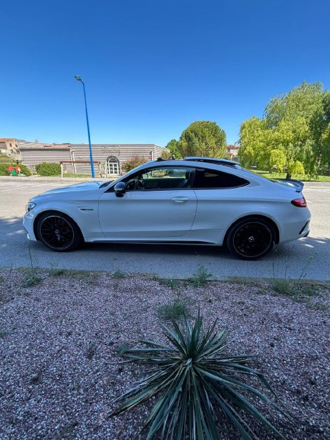MERCEDES C63 Coupé AMG 476CH