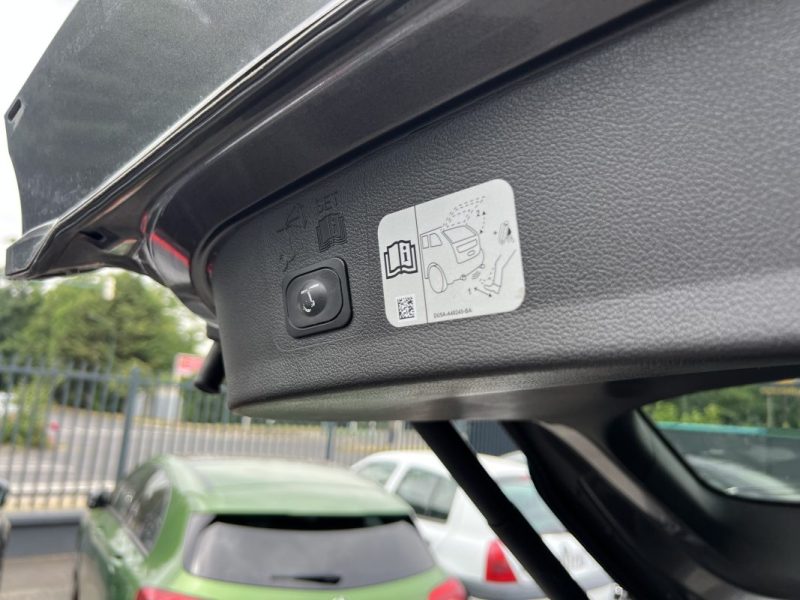 FORD KUGA II (2) ST-LINE 1.5 ECOBOOST 160 Cv 4x2 APPLE CARPLAY & ANDROID AUTO - GARANTIE 1 AN