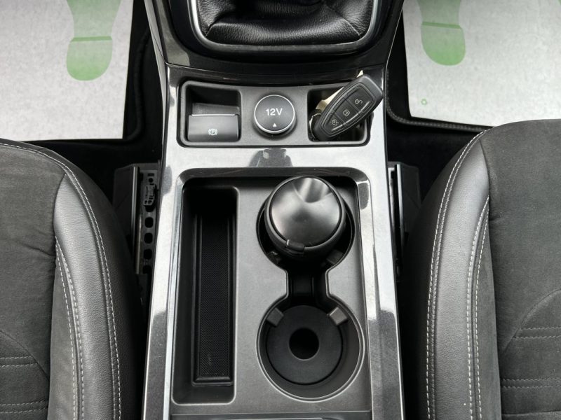 FORD KUGA II (2) ST-LINE 1.5 ECOBOOST 160 Cv 4x2 APPLE CARPLAY & ANDROID AUTO - GARANTIE 1 AN