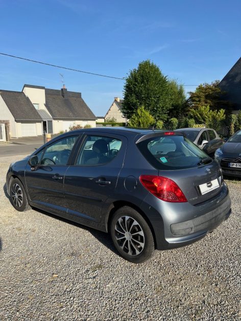 PEUGEOT 207 1.4 HDi 70ch BLUE LION Urban