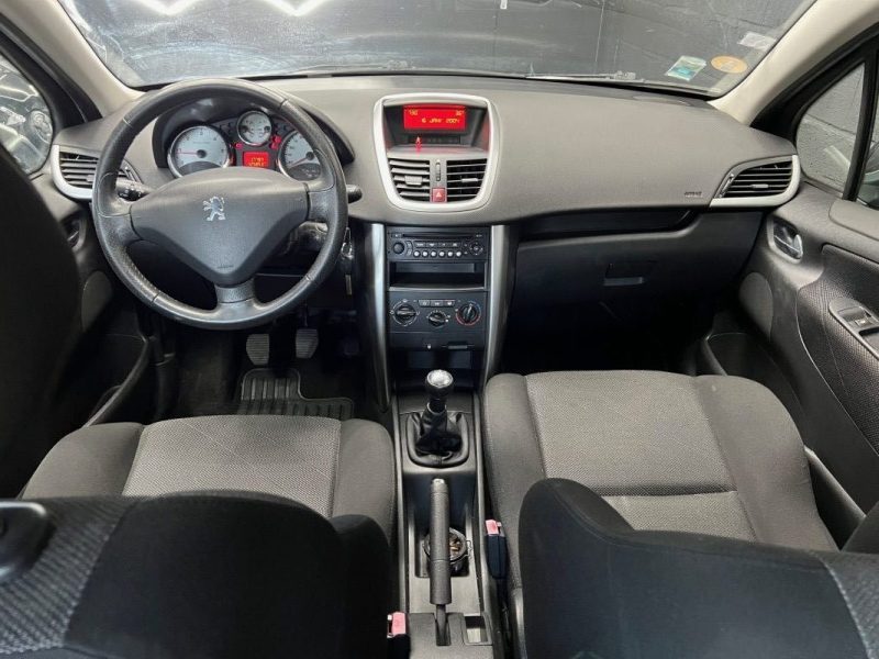 PEUGEOT 207 1.4 HDi 70ch BLUE LION Urban