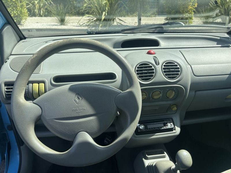 RENAULT TWINGO 1999 (2) 1.2 FIDJI