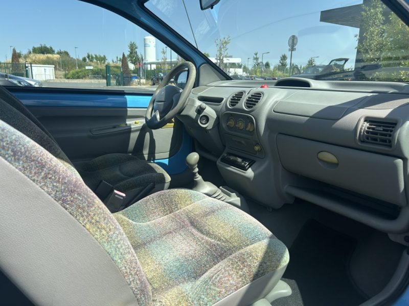 RENAULT TWINGO 1999 (2) 1.2 FIDJI