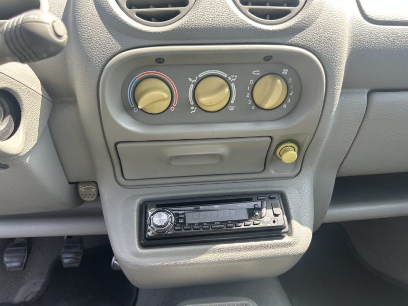 RENAULT TWINGO 1999 (2) 1.2 FIDJI