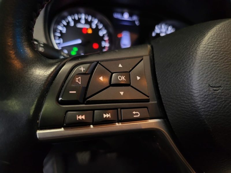 NISSAN QASHQAI  1.6 DIG 163ch TEKNA / TOIT PANORAMIQUE / CAMERA 360 / SUIVI COMPLET 