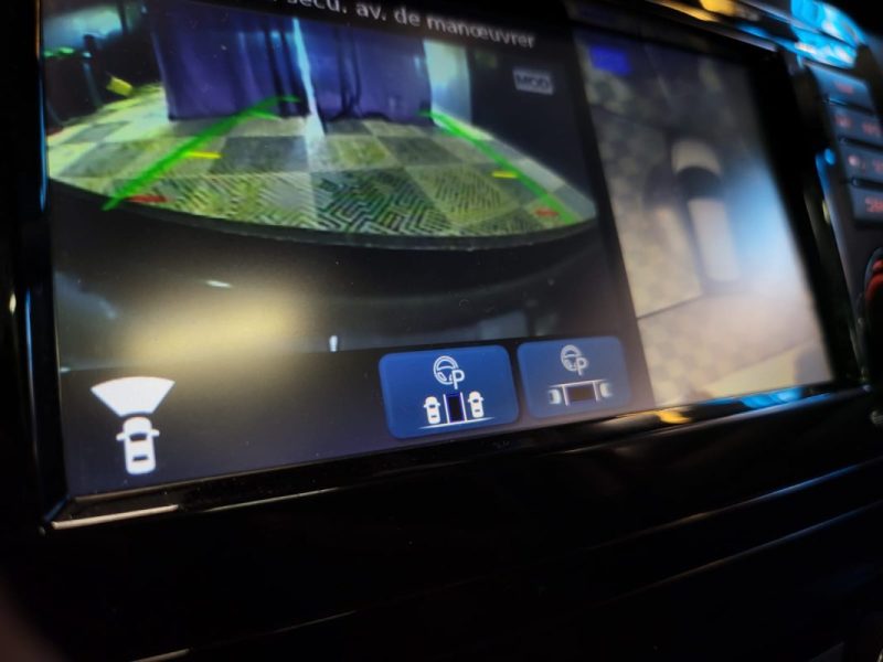 NISSAN QASHQAI  1.6 DIG 163ch TEKNA / TOIT PANORAMIQUE / CAMERA 360 / SUIVI COMPLET 