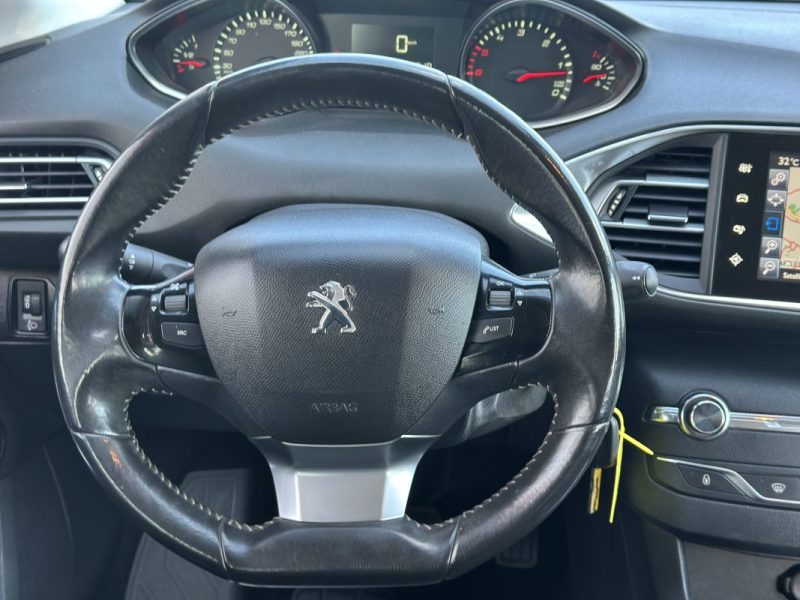 PEUGEOT 308 1.6 HDi 92ch BUSINESS PACK