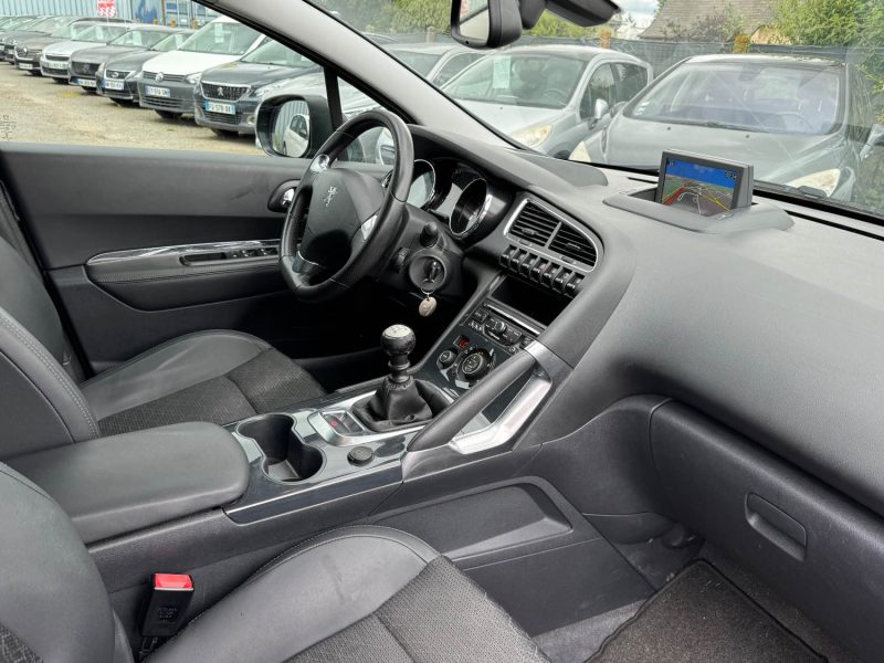 PEUGEOT 3008 1.6 HDI 120 PREMIUM