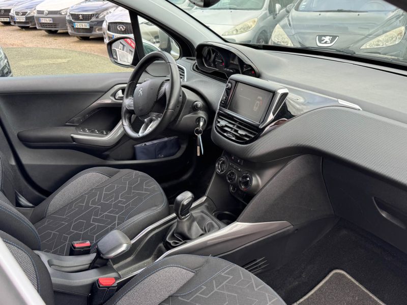 PEUGEOT 2008 1.2 VTI 82ch Active