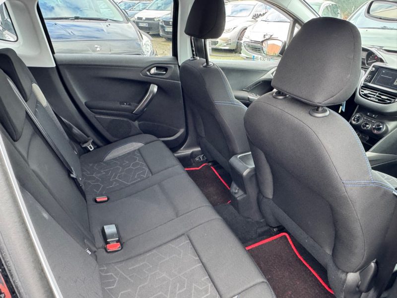 PEUGEOT 2008 1.2 VTI 82ch Active