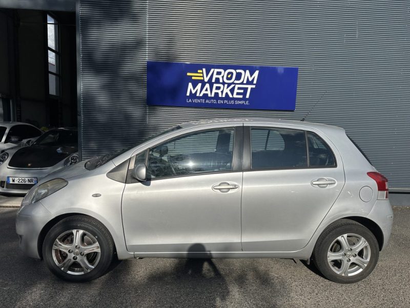 TOYOTA YARIS 