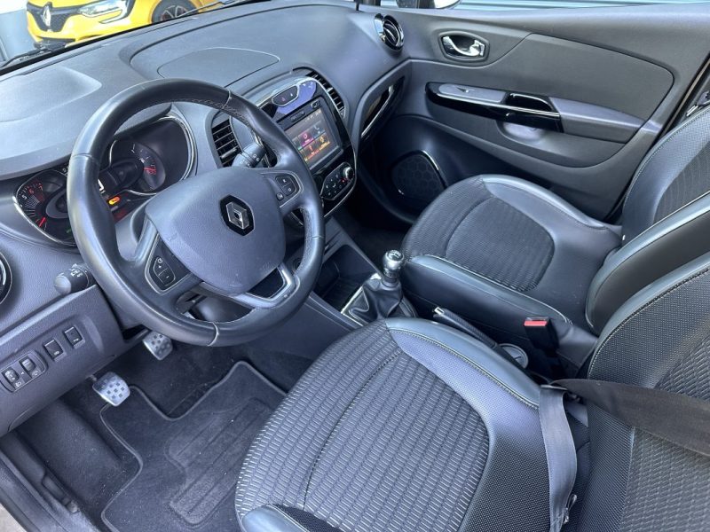 RENAULT CAPTUR 