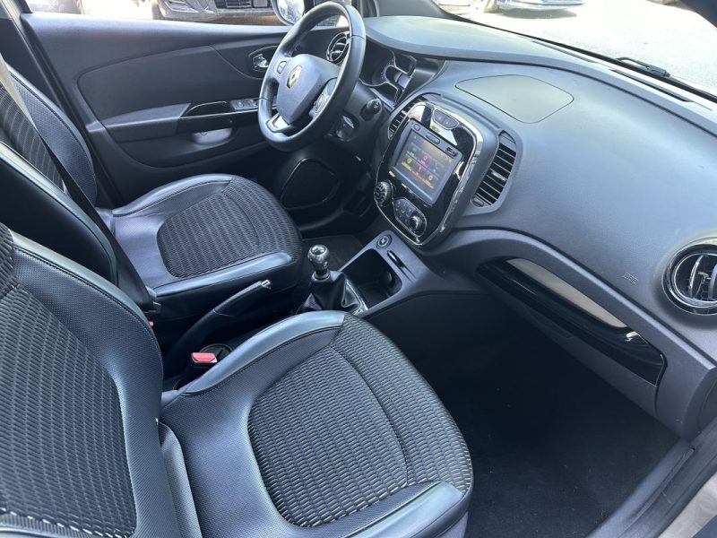 RENAULT CAPTUR 