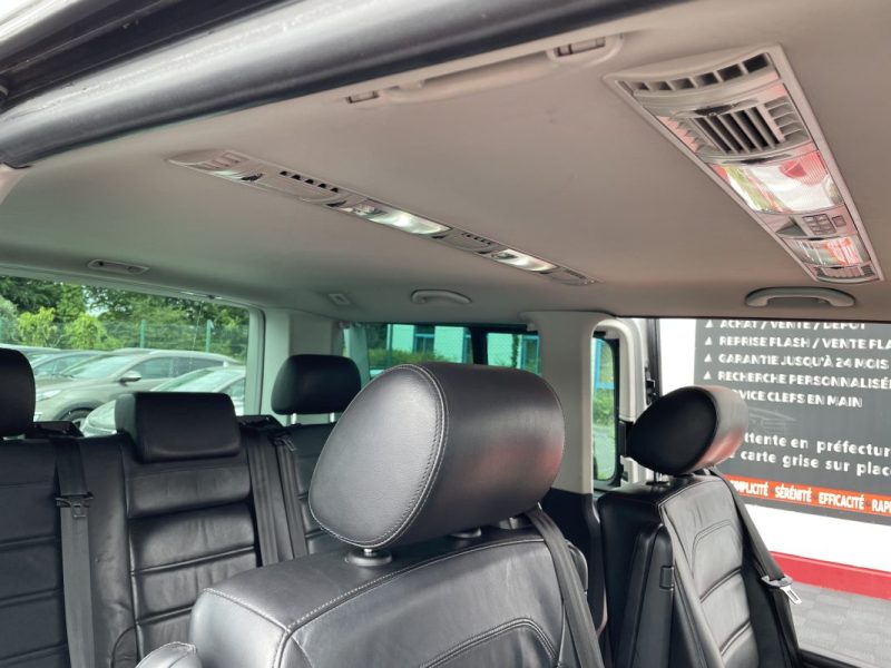 VOLKSWAGEN MULTIVAN 2015