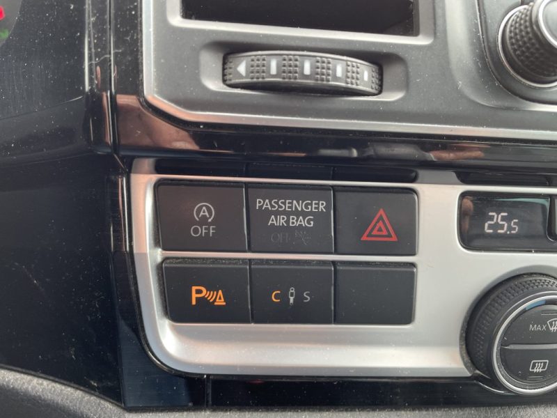 VOLKSWAGEN MULTIVAN 2015