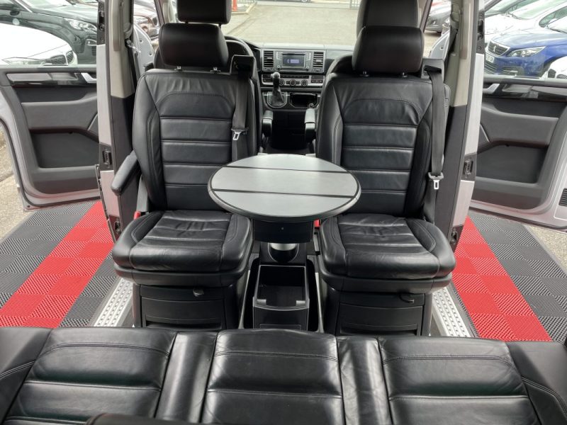 VOLKSWAGEN MULTIVAN 2015