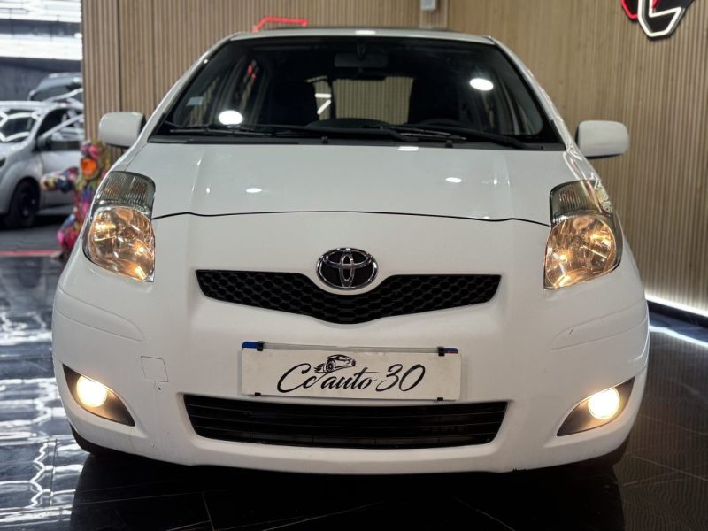 TOYOTA YARIS 2010