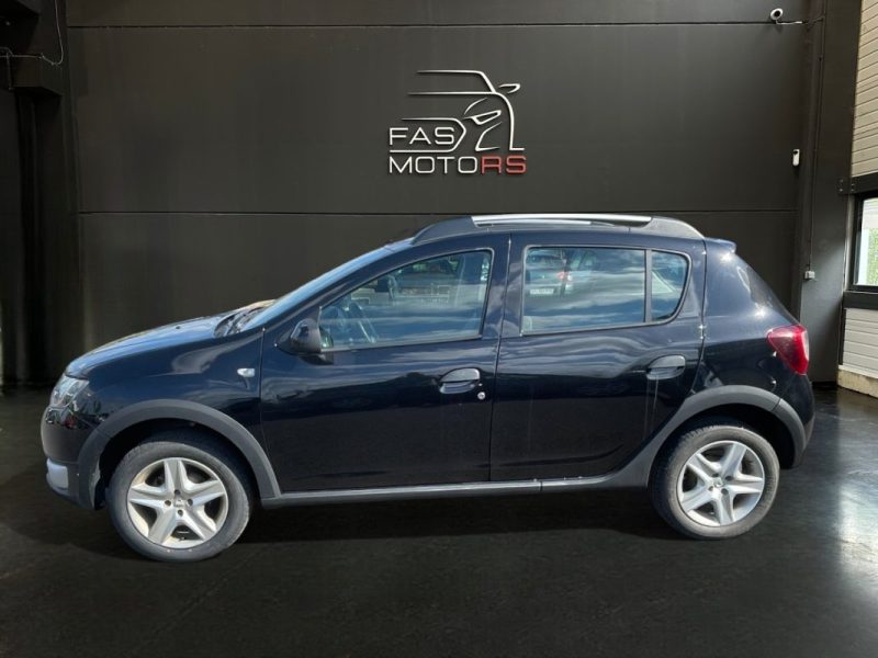 DACIA SANDERO 2015