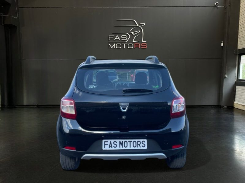 DACIA SANDERO 2015