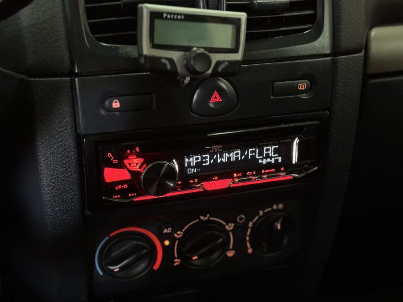 RENAULT 3 PKA 15D 2004