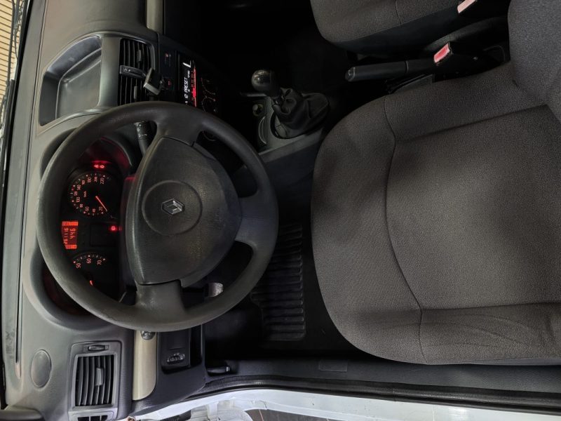 RENAULT 3 PKA 15D 2004