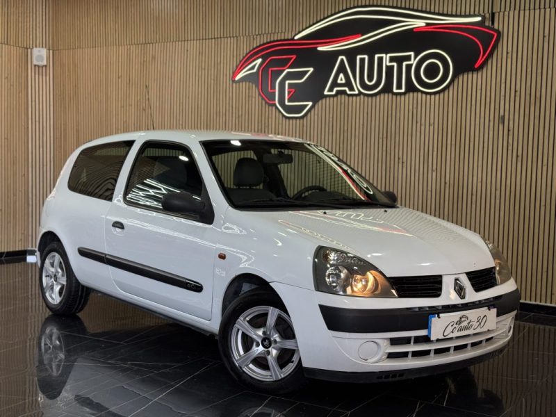 RENAULT 3 PKA 15D 2004