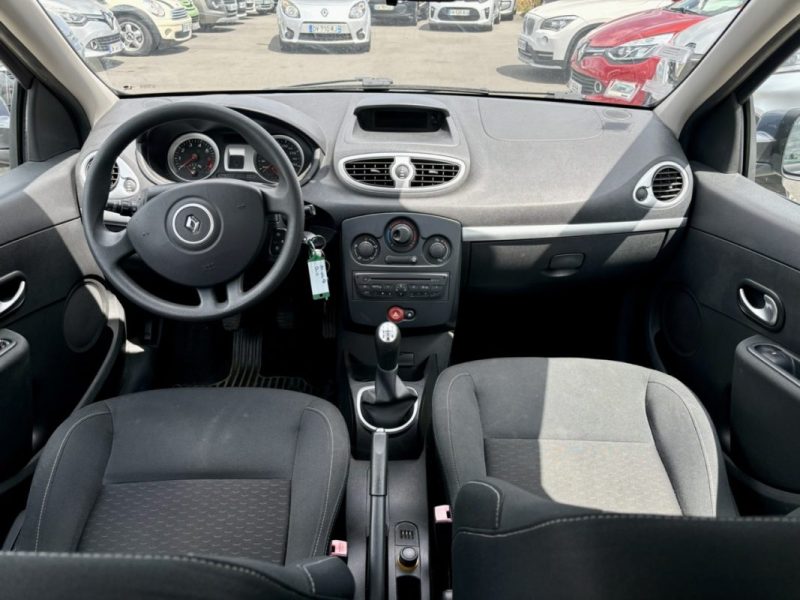 RENAULT CLIO III - 1.2 16V 75CH ECO2 EXPRESSION
