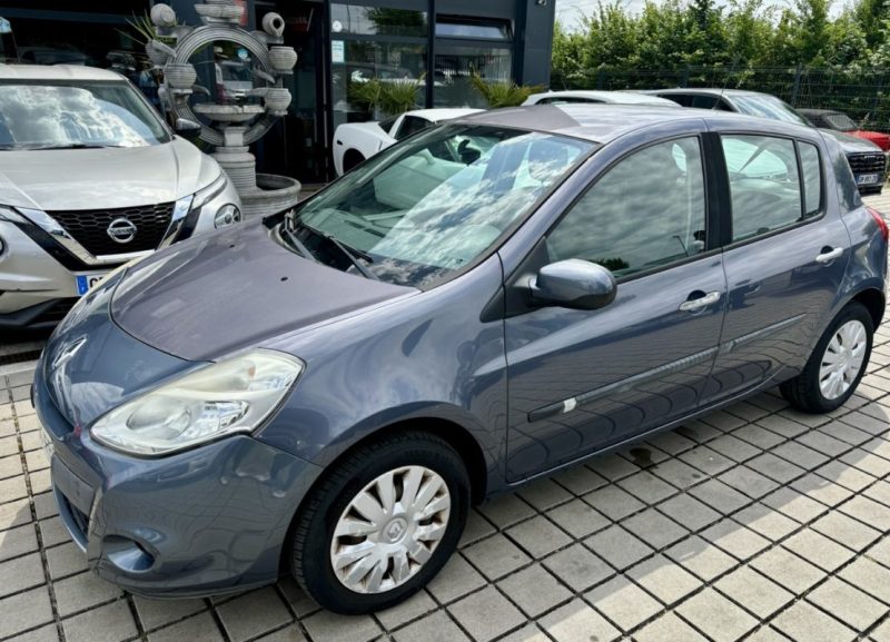 RENAULT CLIO III - 1.2 16V 75CH ECO2 EXPRESSION