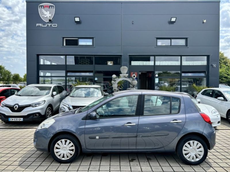 RENAULT CLIO III - 1.2 16V 75CH ECO2 EXPRESSION