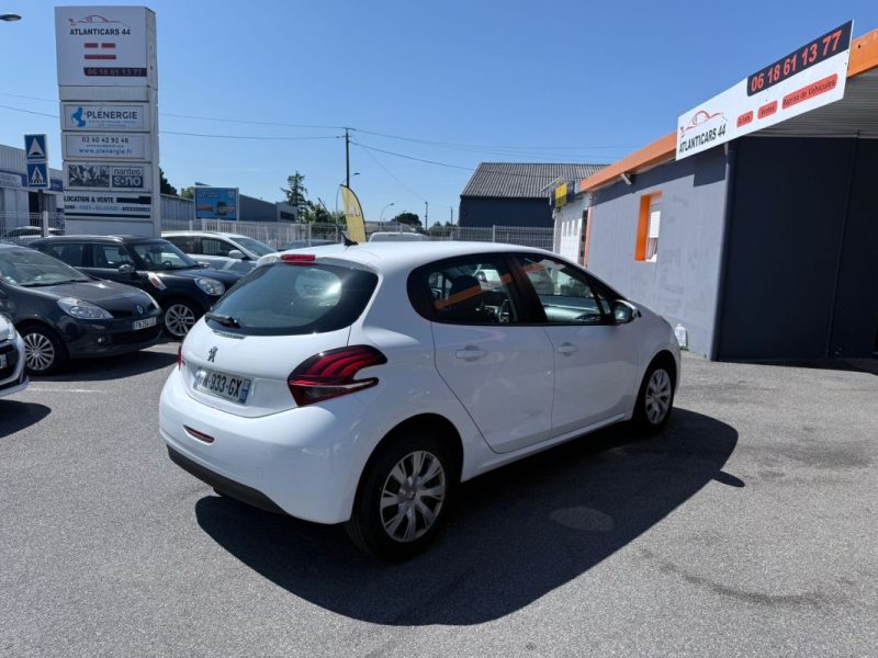 PEUGEOT 208 2020