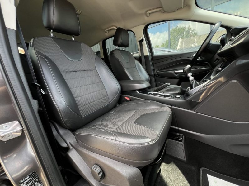 FORD KUGA II SPORT PLATINIUM 2.0 TDCI 150 Cv 4x2 ECRAN GPS KEYLESS REGULATEUR BVM6 CRIT AIR 2