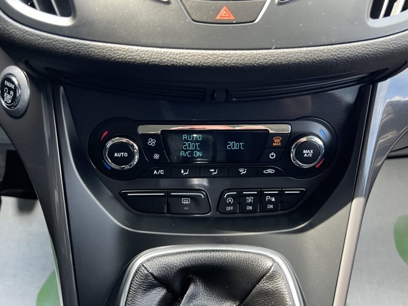 FORD KUGA II SPORT PLATINIUM 2.0 TDCI 150 Cv 4x2 ECRAN GPS KEYLESS REGULATEUR BVM6 CRIT AIR 2