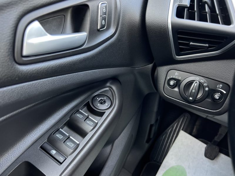 FORD KUGA II SPORT PLATINIUM 2.0 TDCI 150 Cv 4x2 ECRAN GPS KEYLESS REGULATEUR BVM6 CRIT AIR 2