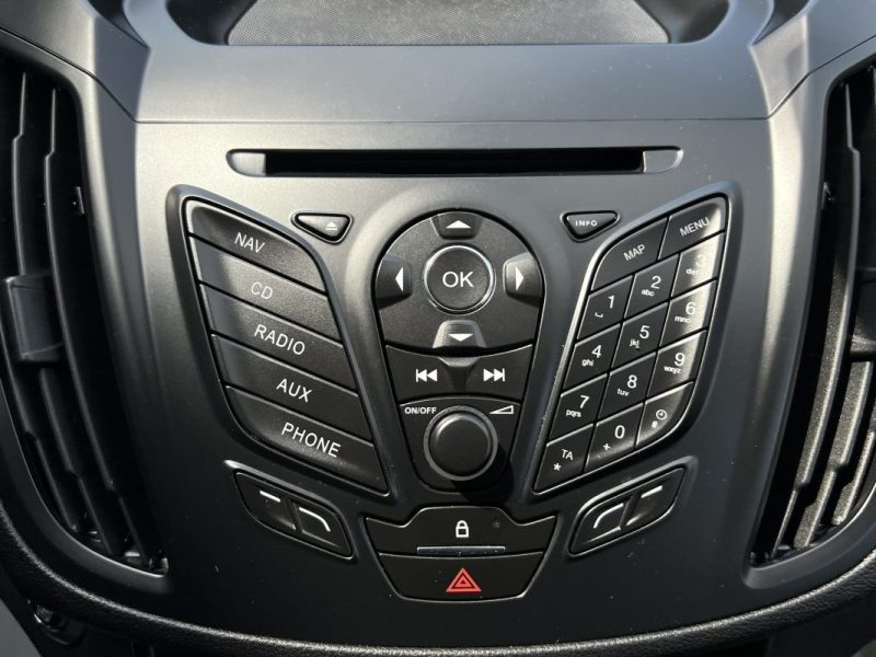 FORD KUGA II SPORT PLATINIUM 2.0 TDCI 150 Cv 4x2 ECRAN GPS KEYLESS REGULATEUR BVM6 CRIT AIR 2