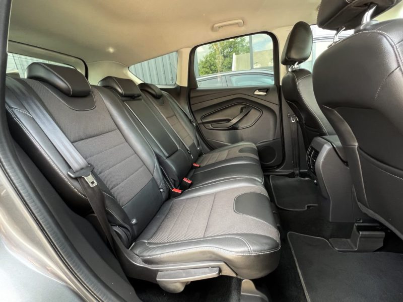 FORD KUGA II SPORT PLATINIUM 2.0 TDCI 150 Cv 4x2 ECRAN GPS KEYLESS REGULATEUR BVM6 CRIT AIR 2