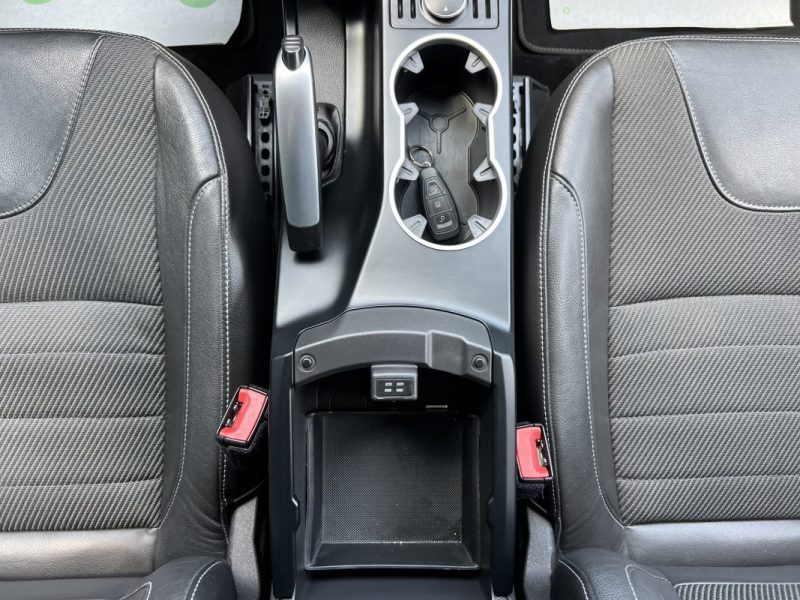 FORD KUGA II SPORT PLATINIUM 2.0 TDCI 150 Cv 4x2 ECRAN GPS KEYLESS REGULATEUR BVM6 CRIT AIR 2