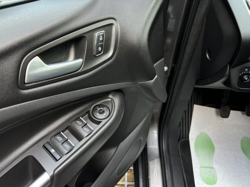 FORD KUGA II SPORT PLATINIUM 2.0 TDCI 150 Cv 4x2 ECRAN GPS KEYLESS REGULATEUR BVM6 CRIT AIR 2