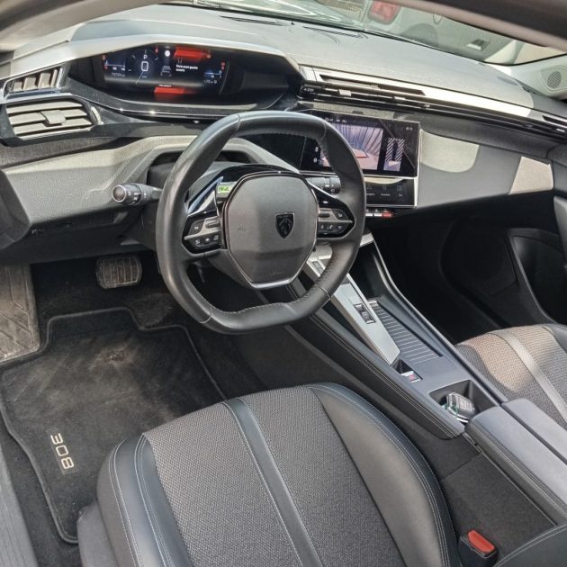 🚗 Peugeot 308 Berline Allure BlueHDI 130 S&S EAT8 – 2023