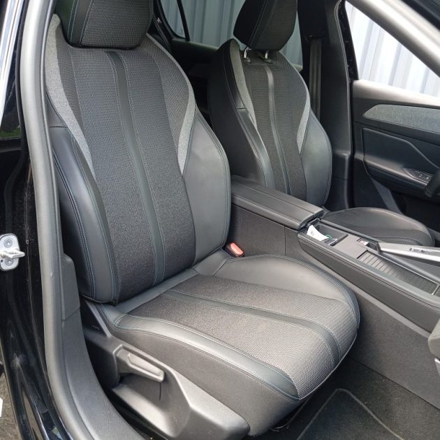 🚗 Peugeot 308 Berline Allure BlueHDI 130 S&S EAT8 – 2023