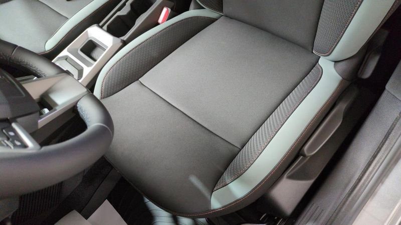 Dacia Duster Hybrid 140 4x2 extreme + pack techno +  city