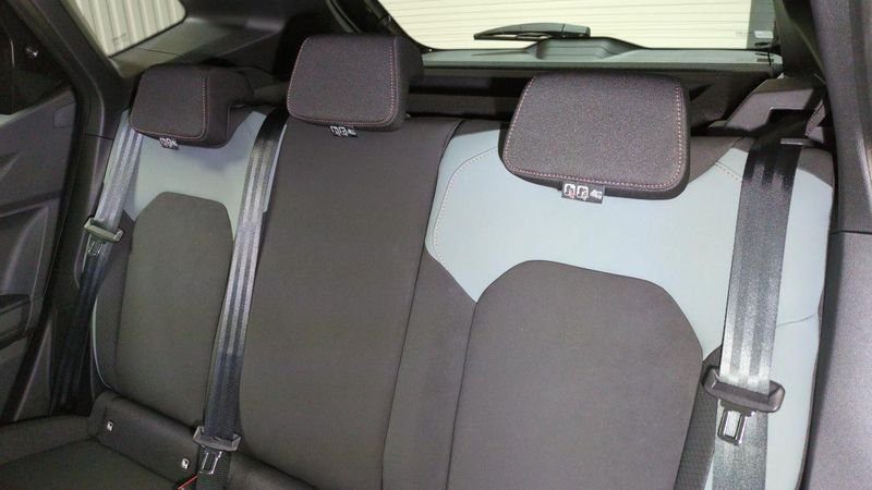 Dacia Duster Hybrid 140 4x2 extreme + pack techno +  city