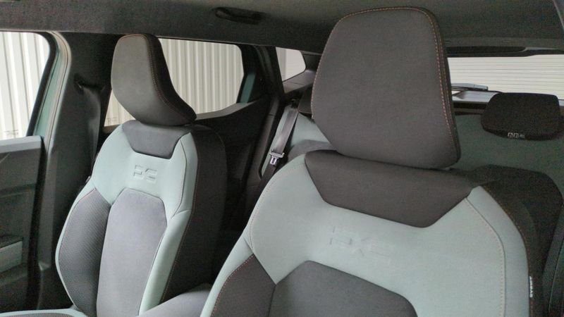 Dacia Duster Hybrid 140 4x2 extreme + pack techno +  city