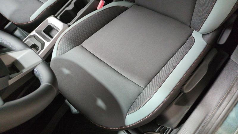 Dacia Duster Hybrid 140 4x2 extreme + pack techno +  city