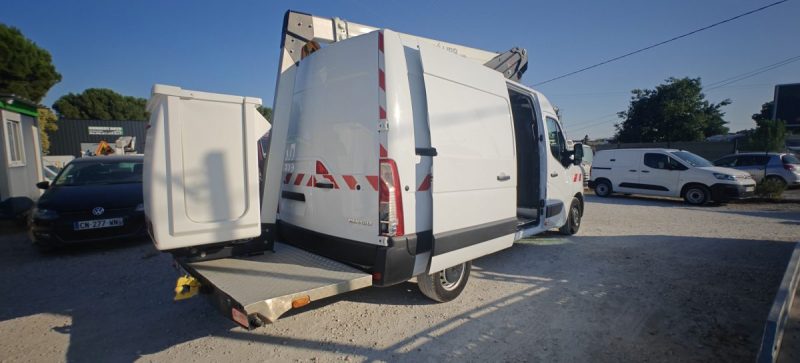 RENAULT MASTER 2.3 DCI 150CV NACELLE L2H2 2022