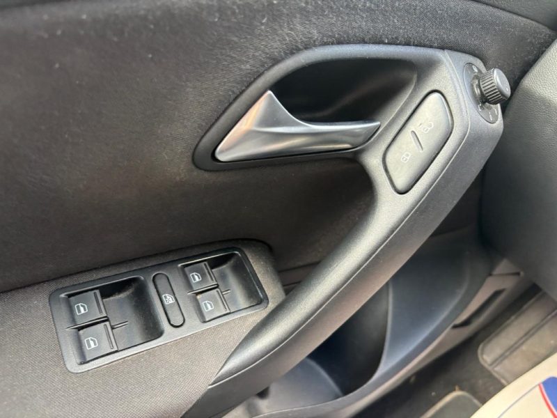 VOLKSWAGEN POLO 1.2i 60cv MATCH 