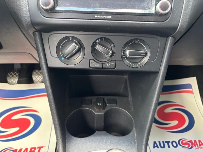 VOLKSWAGEN POLO 1.2i 60cv MATCH 