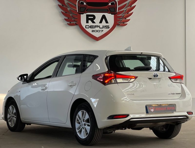 TOYOTA AURIS 1.8 VVT-i HSD CVT Hybride 136 CH
